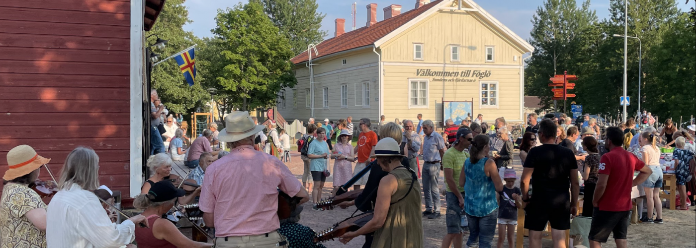 Evenemang på torget i Degerby